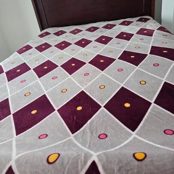 Soft Plush Blanket King Size - Picture 3 of 6